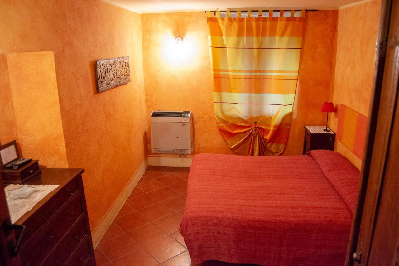 L'Angolo Di Verlano Canossa Exterior foto