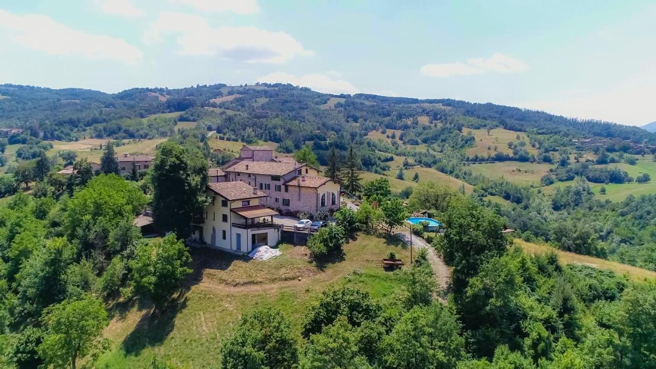 L'Angolo Di Verlano Canossa Exterior foto
